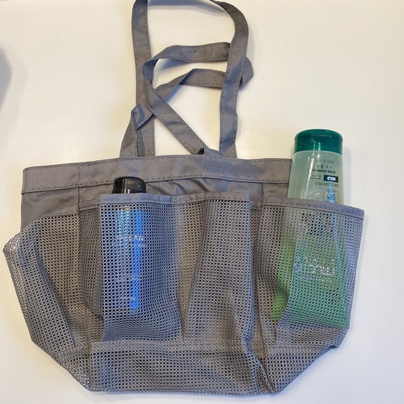 Portable Mesh Shower Dorm Caddy Tote Hanging Toiletry Bath Organizer with Clip - Picture 6 of 9